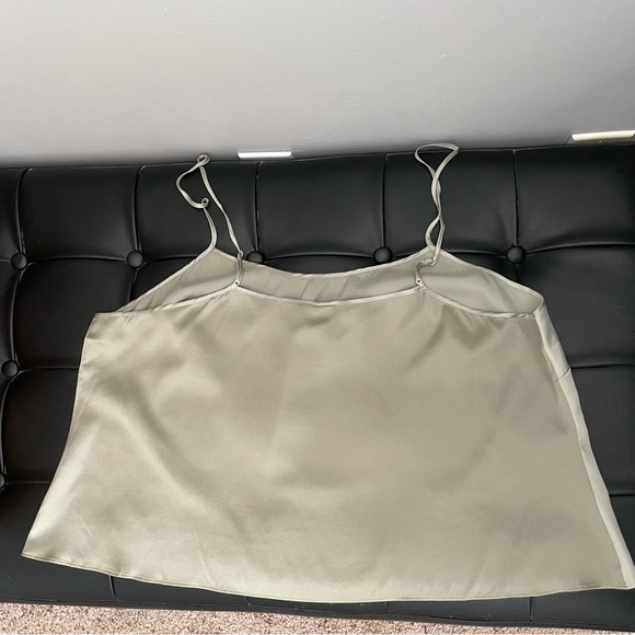 NWT SKIMS Green Silk Sleep Tank Top - Size XL - Picture 3 of 6